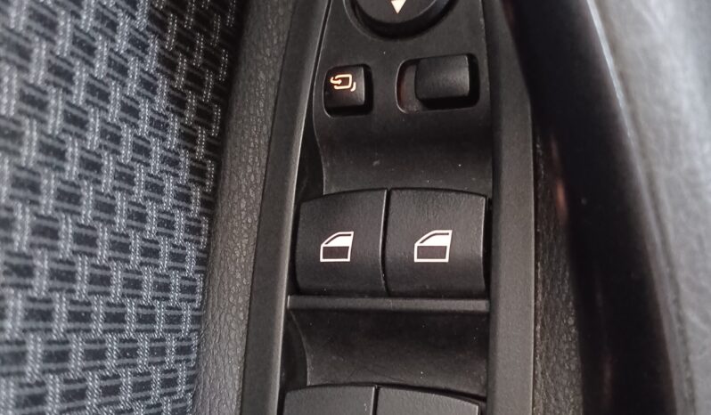 BMW X1 1.5D 115CV AUTOMÁTICO SDRIVE completo