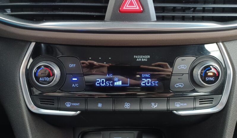 HYUNDAI SANTA FE 2.0 CRDI 150 CV 7 PLAZAS ESSENCE DK completo