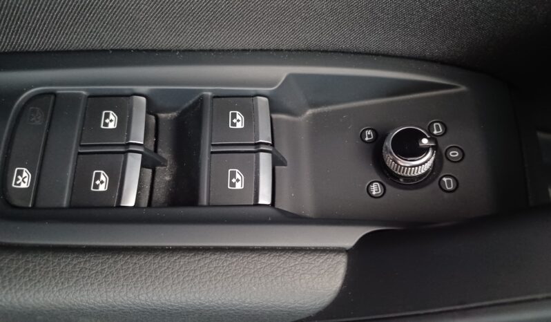 AUDI Q5 2.0 TDI 165 CV S-TRONIC SPORTBACK ADVANCE completo