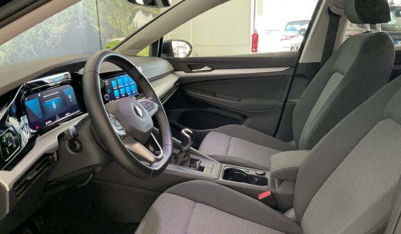 VOLKSWAGEN GOLF 1.0 TSI 110 CV LIFE completo