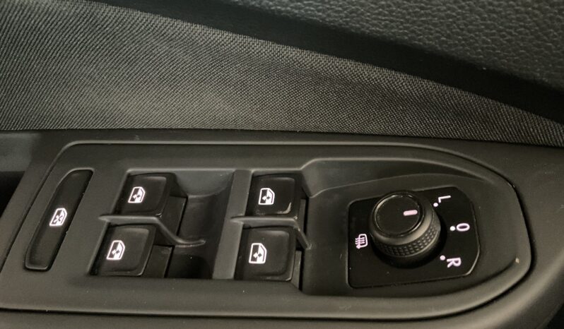 VOLKSWAGEN GOLF 1.0 TSI 110 CV LIFE completo