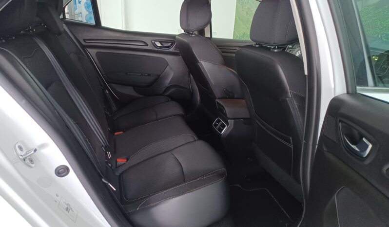 RENAULT MEGANE 1.5 DCI 115 CV BUSSINES BLUE completo