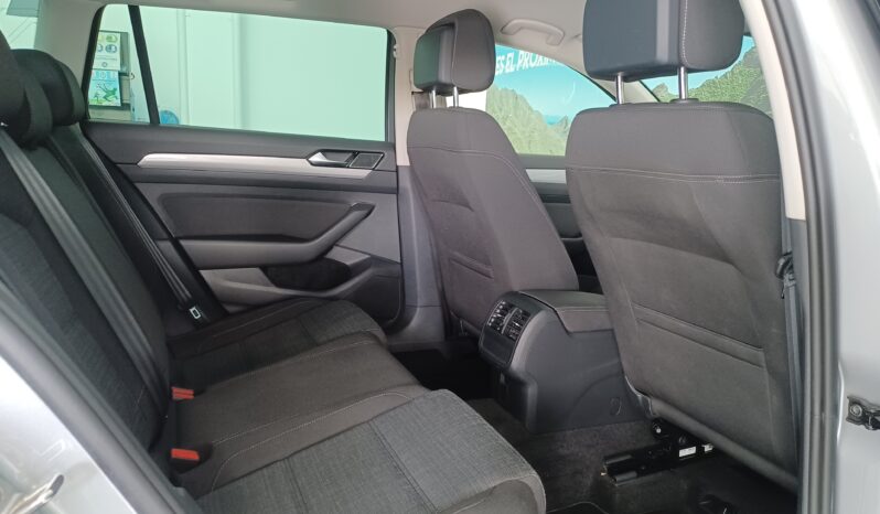 VOLKSWAGEN PASSAT VARIANT 2.0 TDI 150 CV BUSSINES completo