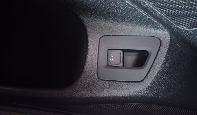 VOLKSWAGEN PASSAT VARIANT 2.0 TDI 150 CV BUSSINES completo