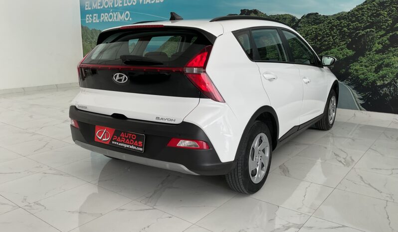 HYUNDAI BAYON 1.2 MPI 85 CV KLASS completo