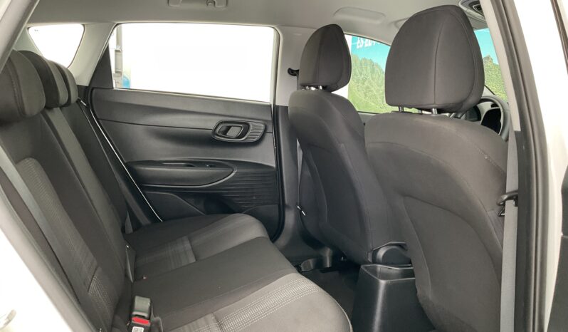 HYUNDAI BAYON 1.2 MPI 85 CV KLASS completo