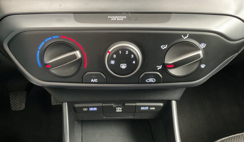 HYUNDAI BAYON 1.2 MPI 85 CV KLASS completo