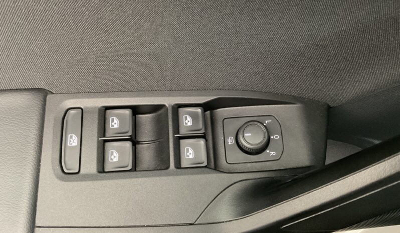 SEAT LEON 2.0 TDI 115 CV SANDS REFERENCE completo