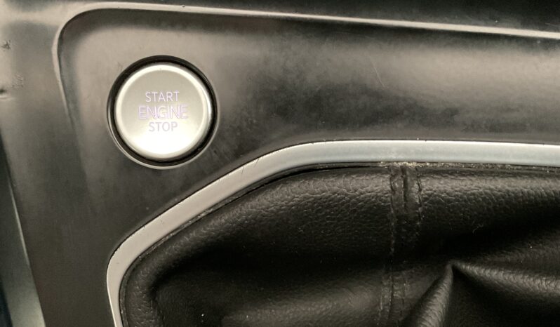 VOLKSWAGEN GOLF 2.0 TDI 115 CV BUSSINES completo