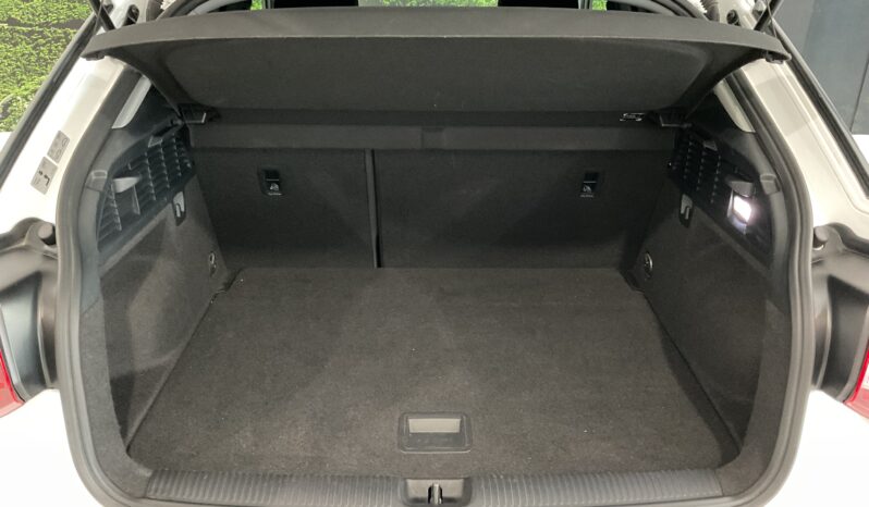 AUDI Q2 1.0 TFSI 115 CV DESING completo