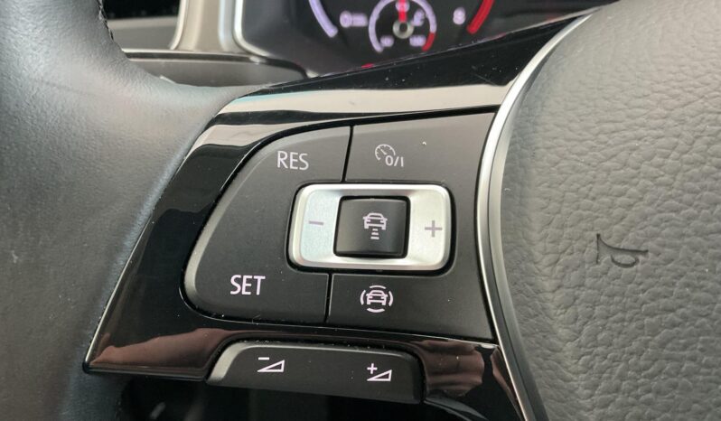 VOLKSWAGEN T- ROC 1.0 TSI 110 CV R. LINE completo