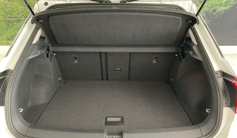 VOLKSWAGEN T- ROC 1.0 TSI 110 CV R. LINE completo