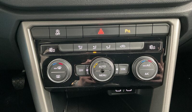 VOLKSWAGEN T- ROC 1.0 TSI 110 CV R. LINE completo