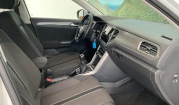 VOLKSWAGEN T- ROC 1.0 TSI 110 CV R. LINE completo