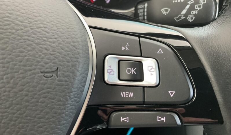 VOLKSWAGEN T- ROC 1.0 TSI 110 CV R. LINE completo