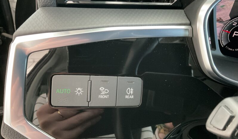 AUDI Q3 2.0 TDI 150 CV S- TRONIC ADVANCE completo