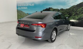 SKODA OCTAVIA 2.0 TDI 150 CV AMBITION completo