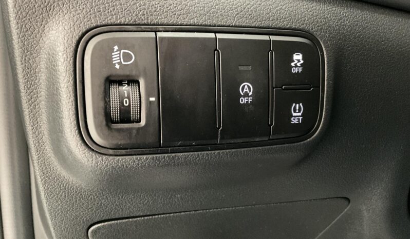 HYUNDAI BAYON 1.2 MPI 85 CV MAXX completo