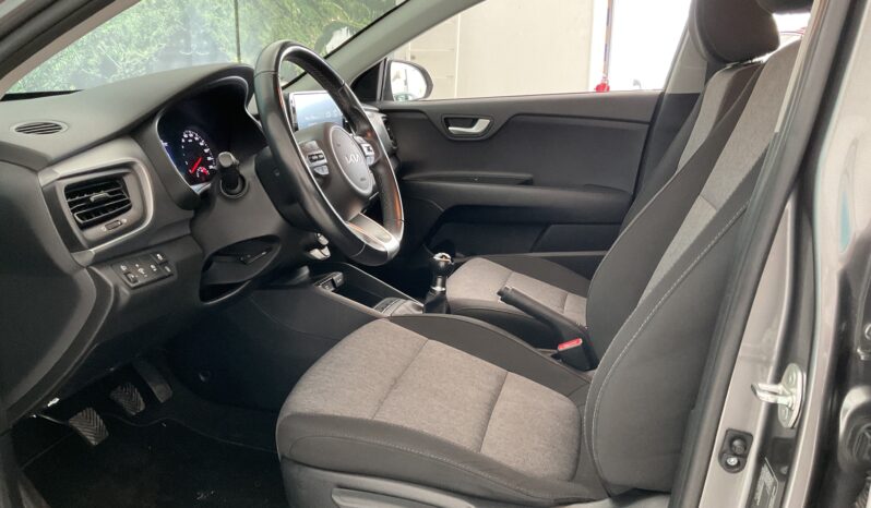 KIA STONIC 1.2 DPI 84 CV CONCEPT completo