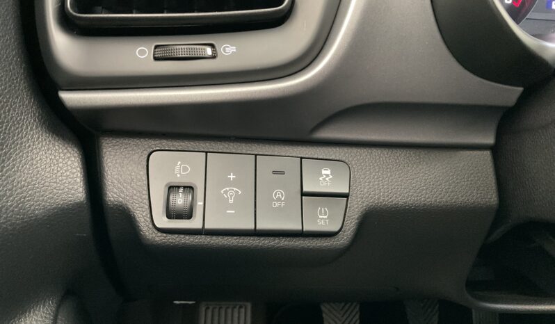 KIA STONIC 1.2 DPI 84 CV CONCEPT completo