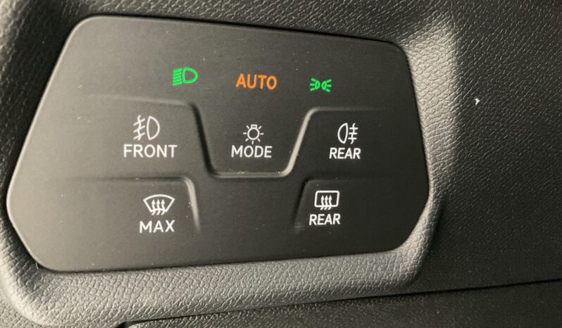 SEAT LEON ST 2.0 TDI 115 CV STYLE completo