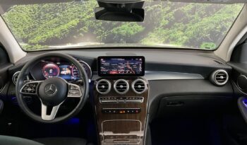 MERCEDES GLC 220 D 4 MATIC (AUTOMÁTICO) completo