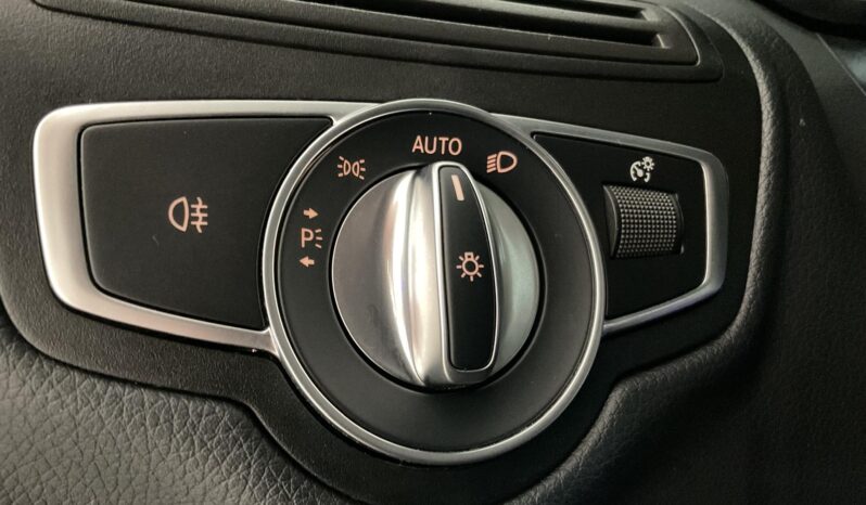 MERCEDES GLC 220 D 4 MATIC (AUTOMÁTICO) completo