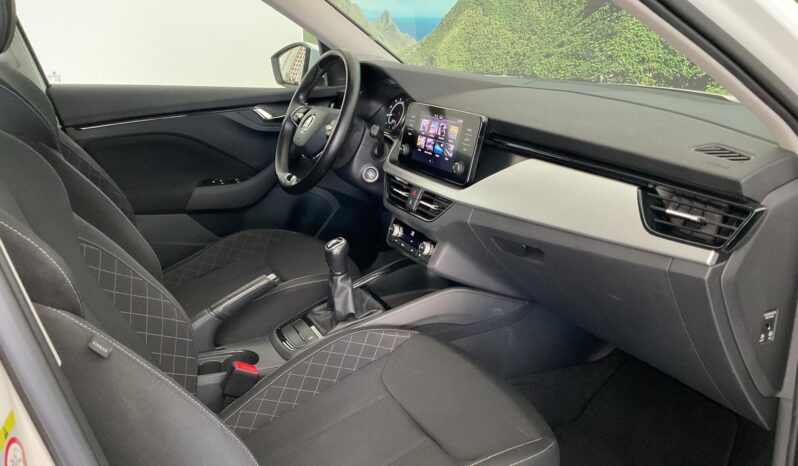 SKODA KAMIQ 1.0 TSI 95 CV AMBITION completo