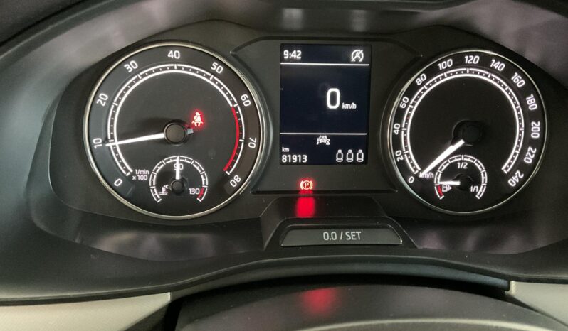 SKODA KAMIQ 1.0 TSI 95 CV AMBITION completo