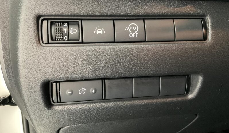 NISSAN QASHQAI 1.3 DIGT 140 CV ACENTA completo