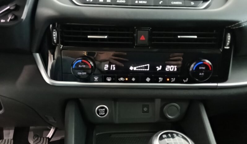 NISSAN QASHQAI 1.3 DIGT 140 CV ACENTA completo