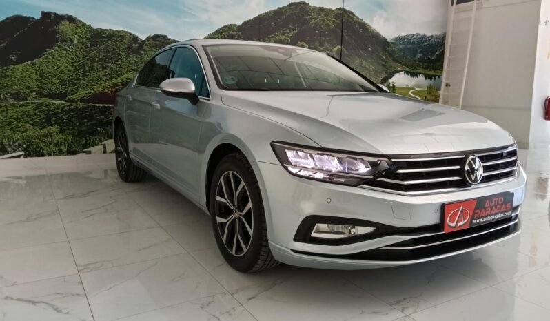 VOLKWAGEN PASSAT 2.0 TDI 150 CV EXECUTIVE completo