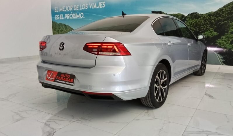VOLKWAGEN PASSAT 2.0 TDI 150 CV EXECUTIVE completo