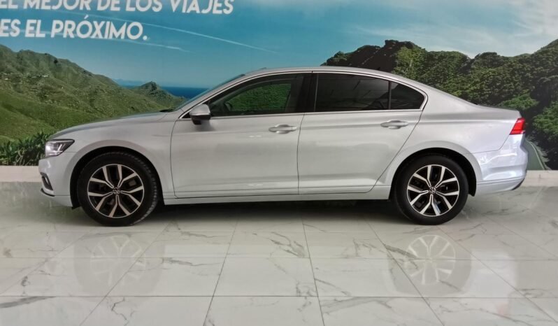 VOLKWAGEN PASSAT 2.0 TDI 150 CV EXECUTIVE completo