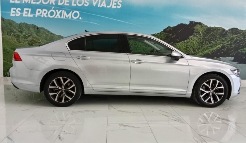 VOLKWAGEN PASSAT 2.0 TDI 150 CV EXECUTIVE completo