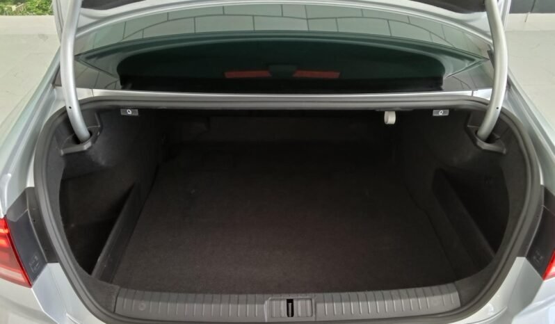 VOLKWAGEN PASSAT 2.0 TDI 150 CV EXECUTIVE completo
