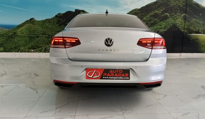 VOLKWAGEN PASSAT 2.0 TDI 150 CV EXECUTIVE completo