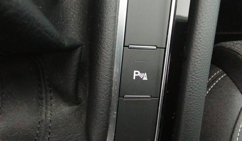VOLKWAGEN PASSAT 2.0 TDI 150 CV EXECUTIVE completo